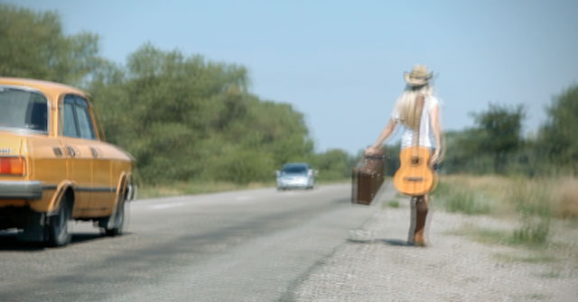 1535422871805875.jpeg hand-held-4.jpg